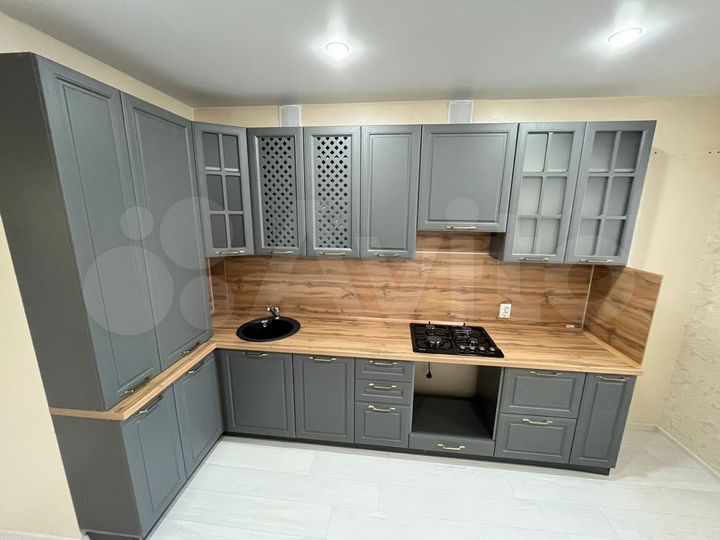 2-к. квартира, 65 м², 5/5 эт.