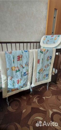 Бортики в кроватку и балдахин