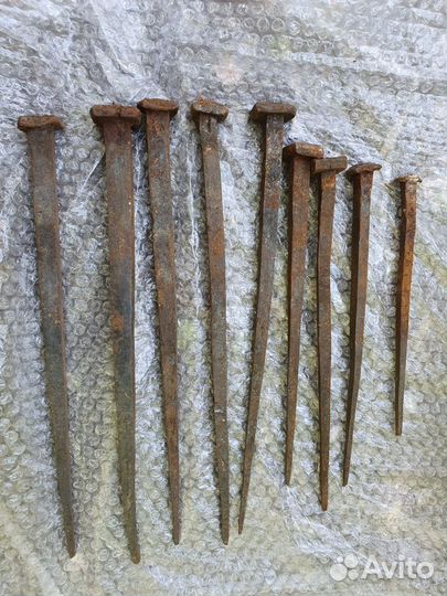 Кованые гвозди старинные 19 век