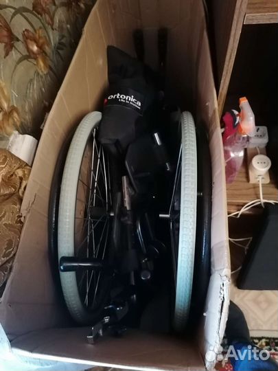 Кресло коляска для инвалидов