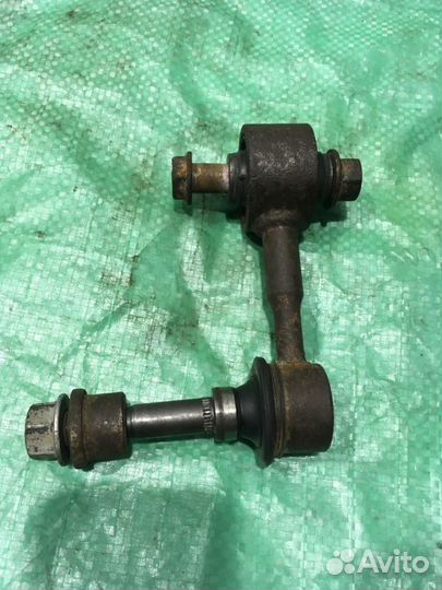 Стойка заднего стабилизатора задняя Toyota Camry