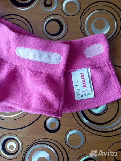 Шапка и манишка для девочки Reima