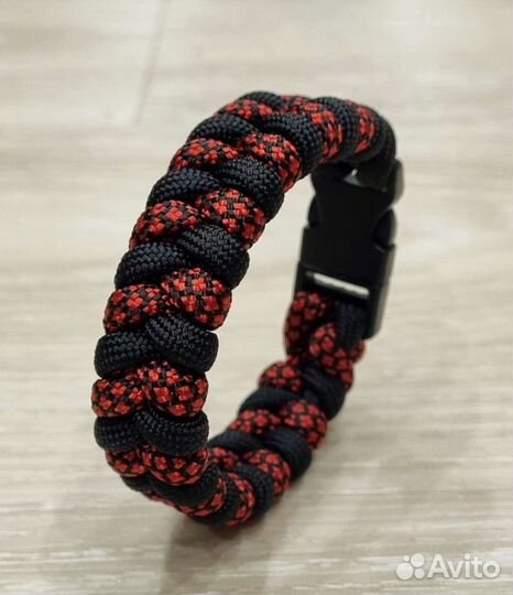 Браслет из паракорда отличный подарок