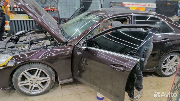 Mercedes Benz w212 e200 2012