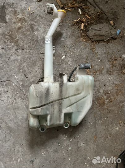 Бачок омывателя nissan X-trail t30