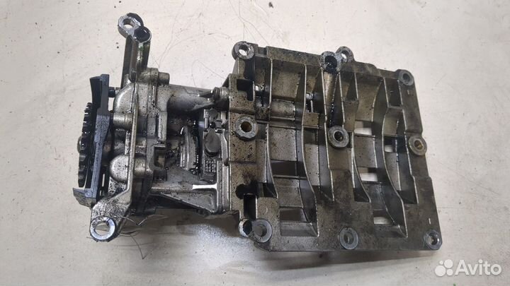 Насос масляный BMW 1 E87, 2010