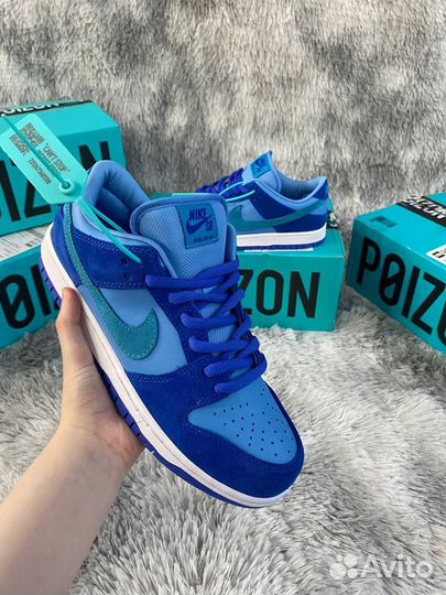 Nike Dunk Low SB Blue Raspberry Оригинал