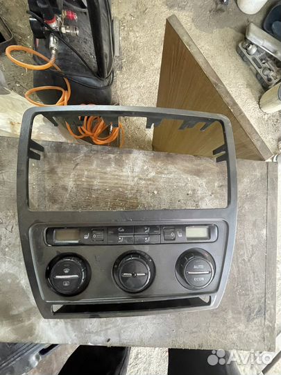 Блок климата с рамкой октавия а5, отправлю