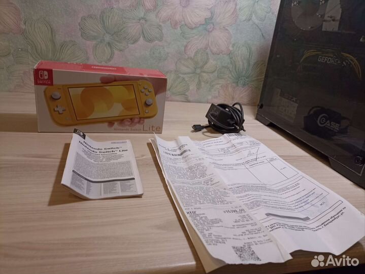 Nintendo switch lite + 128gb