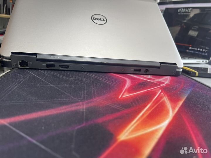 Dell latitude E7240