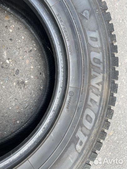 Dunlop SP Winter Ice 01 265/65 R17