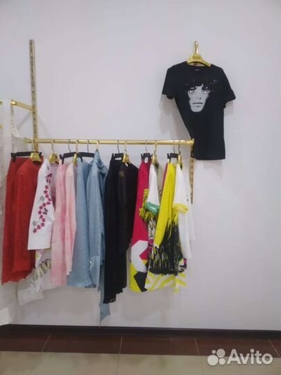 Стойки вешало для одежды