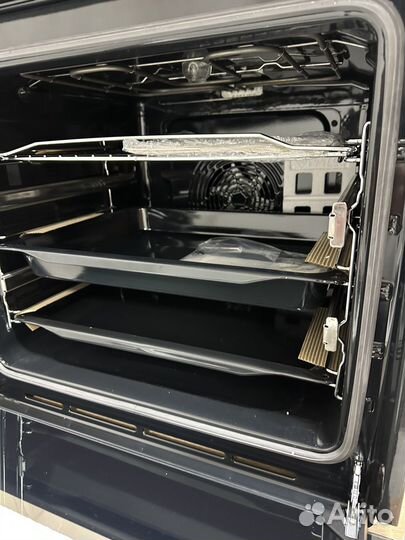 Электрический духовой шкаф Gorenje BO6735CLB