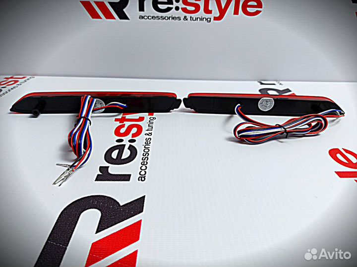 Фонари в задний бампер Toyota / Lexus