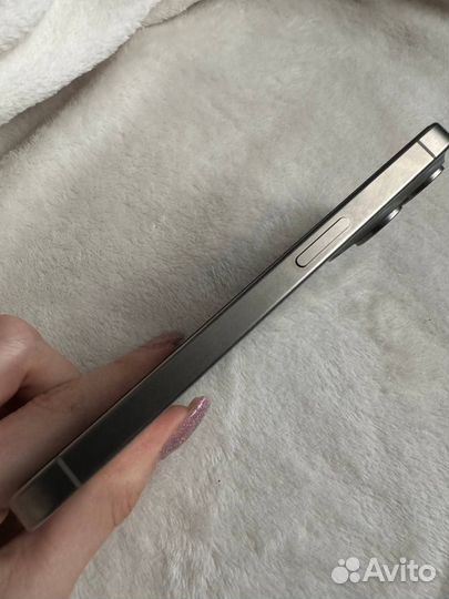 iPhone 15 Pro, 256 ГБ