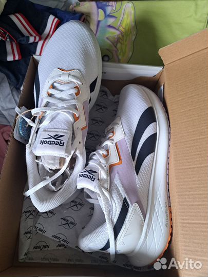 Кроссовки reebok женские новые