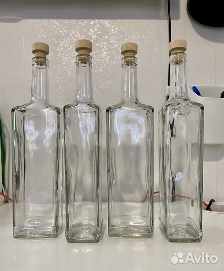 Бутылка стеклянная 0,5 и 0,7 с пробкой