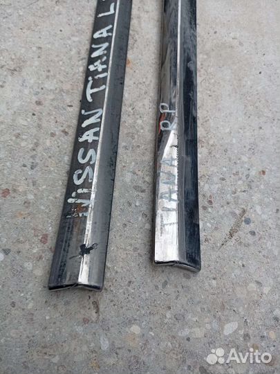 Nissan Teana молдинг передней двери