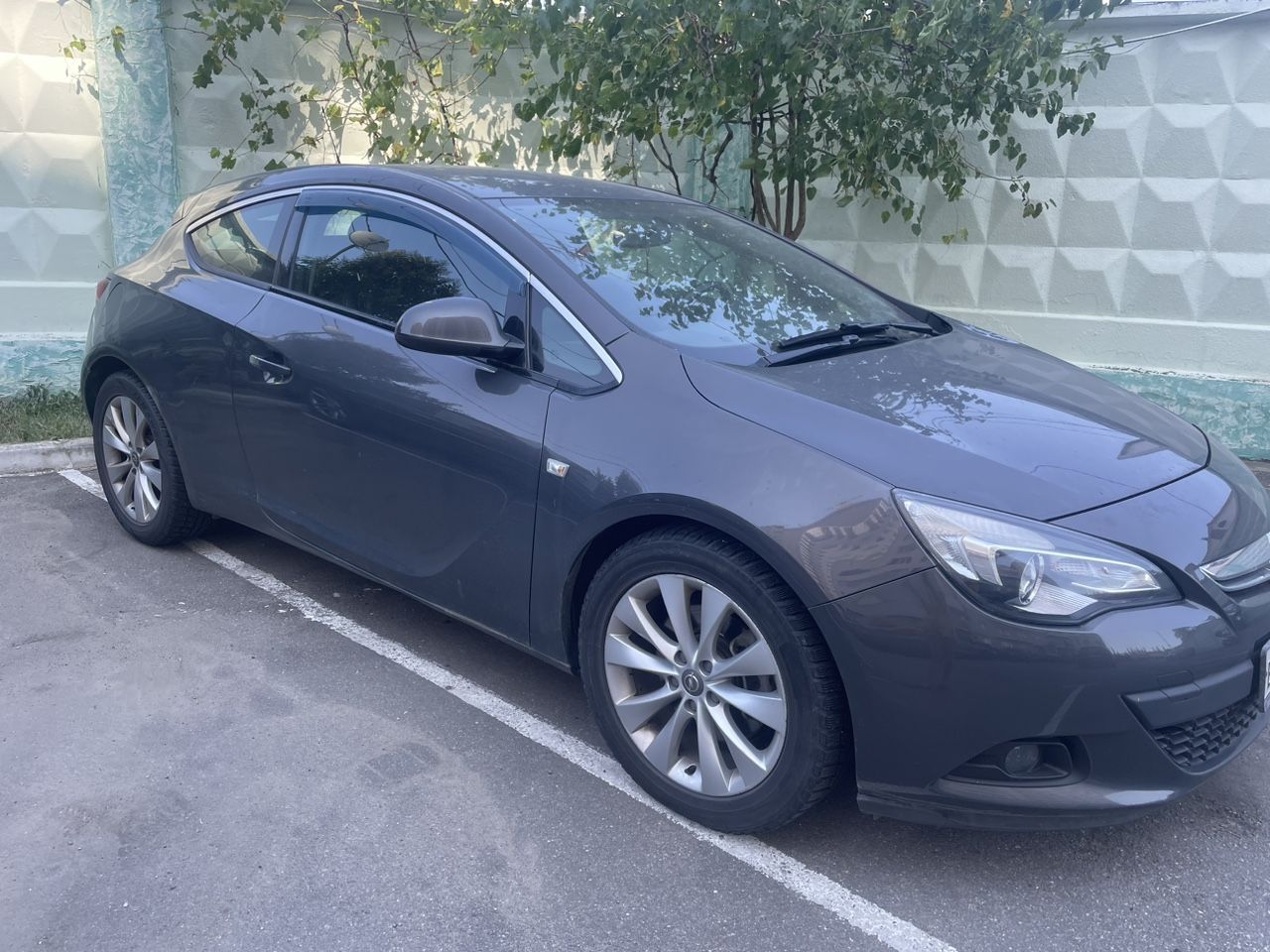 Opel Astra GTC: фото владельца