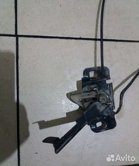 Замок капота Kia Ceed