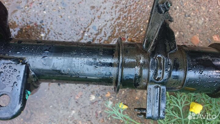 Стойка передняя левая haval f7x