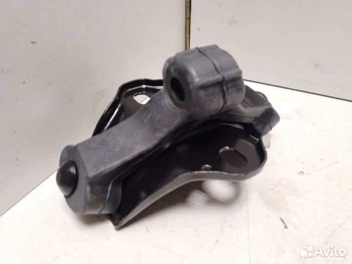 Крепеж глушителя Volksvagen Golf 4 1997-2005