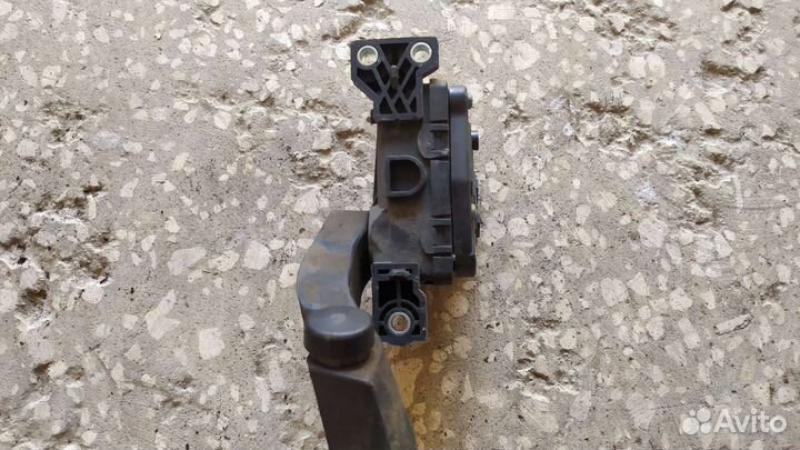 Педаль газа Фольксваген Пассат б5+