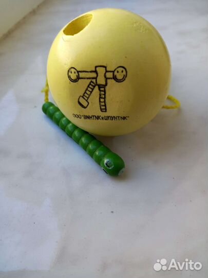 Игрушка Яблоко и червяк.для мелкой моторики