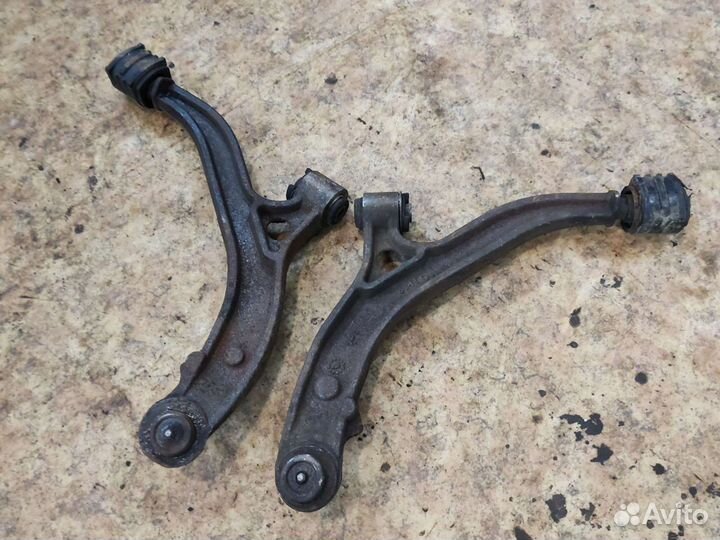 Рычаг Додж караван Вояджер 01-07