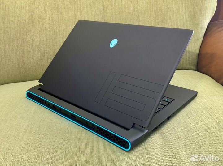 Alienware m15 R7 i7 12700H RTX 3060 16GB