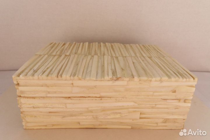 Шкатулка из кости 
