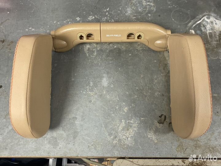 Подголовник в машину