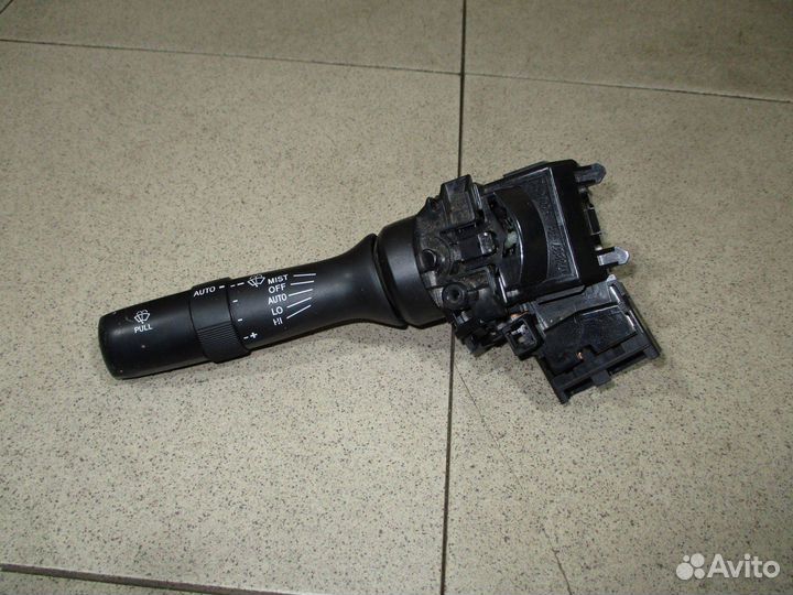 Переключатель стеклоочистителей Toyota Camry 40