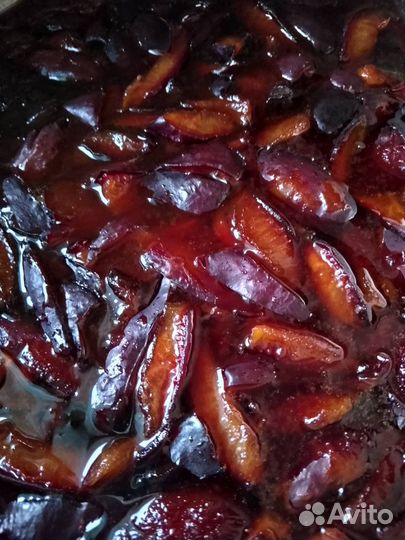 Слива ягода