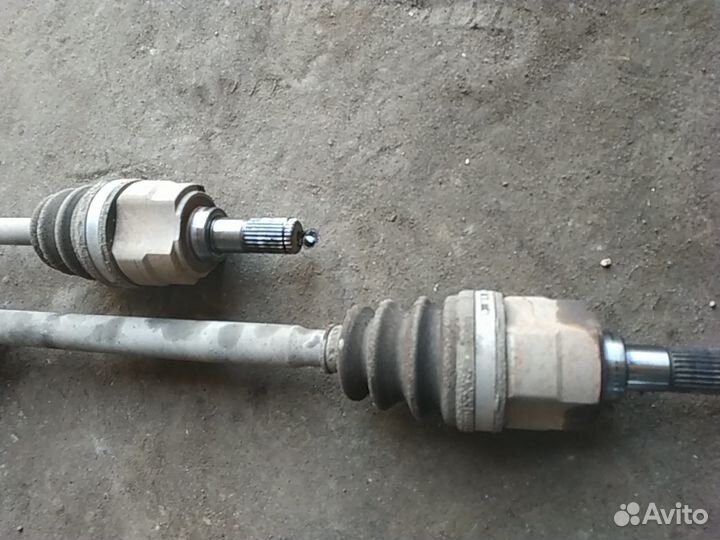 Привод передний Киа Рио 2013 год