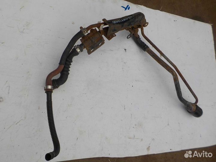 Горловина топливного бака Toyota Highlander 2