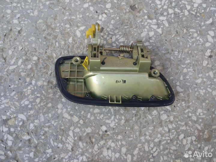 Hyundai Elantra XD ручка