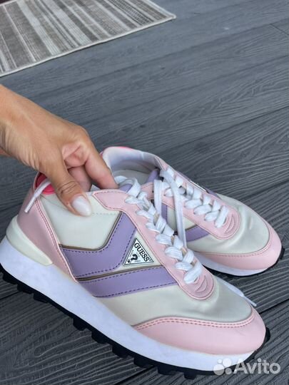 Кроссовки женские guess 37