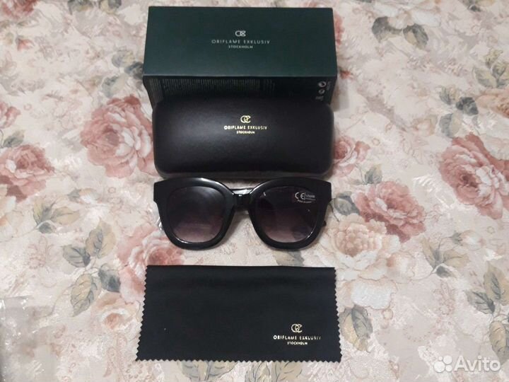 Солнцезащитные очки женские новые