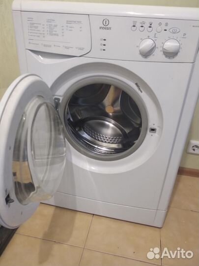 Стиральная машина на запчасти indesit