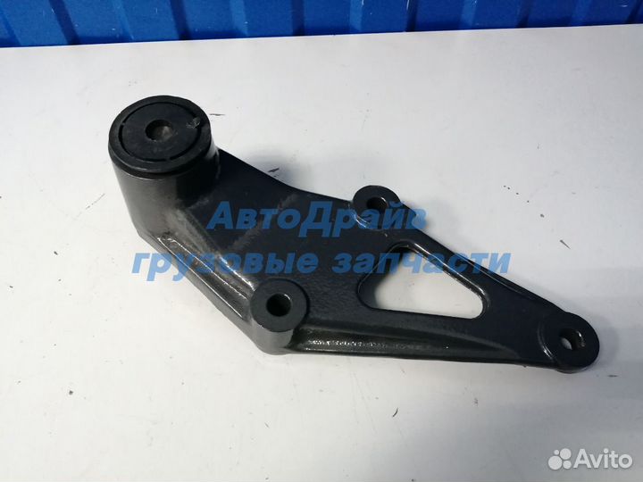 Кронштейн рессоры Рено Премиум