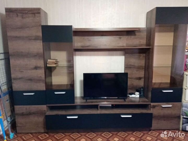 Стенка горка в гостиную