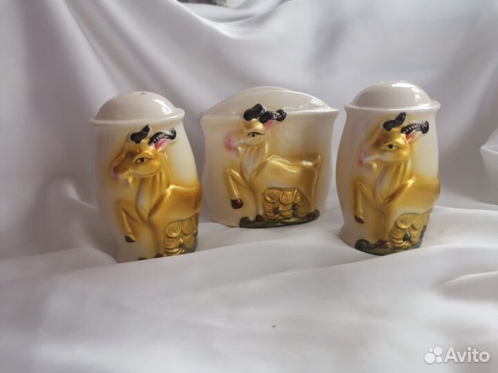 Набор для специй перечница, солоничка, салфетница