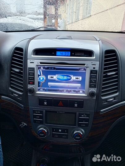 Экран на hyundai santa fe