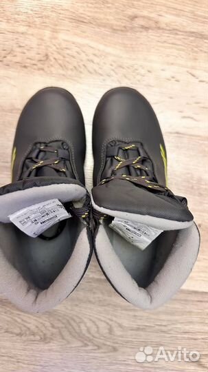Лыжные ботинки новые Decathlon 35рр