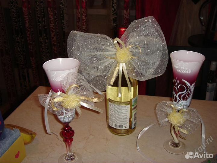 Новое украшение для свадебных бокалов