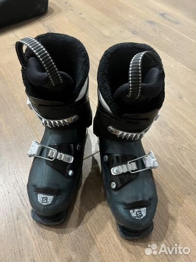 Детские горнолыжные ботинки Salomon T2 р-р 20 246