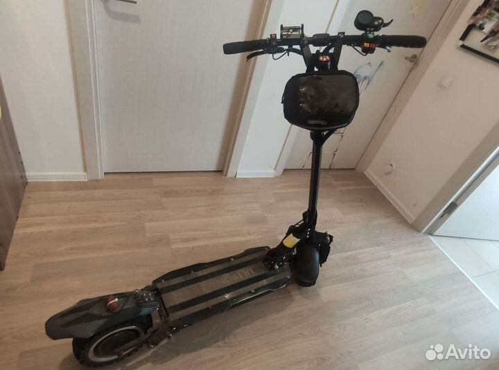 Электросамокат Ultron t11 с сиденьем