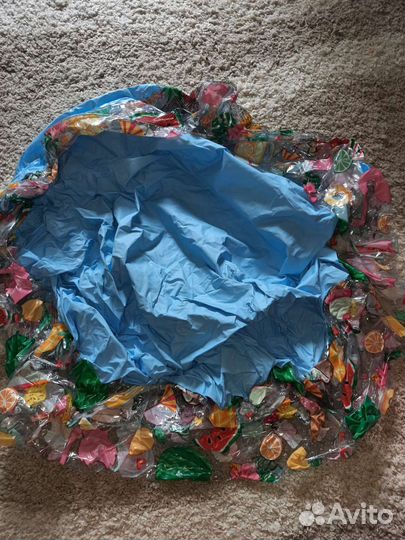 Детский надувной бассейн и качеля