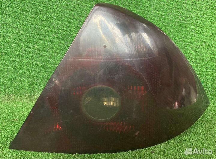 Фонарь правый Ford Mondeo 3 лифтбэк